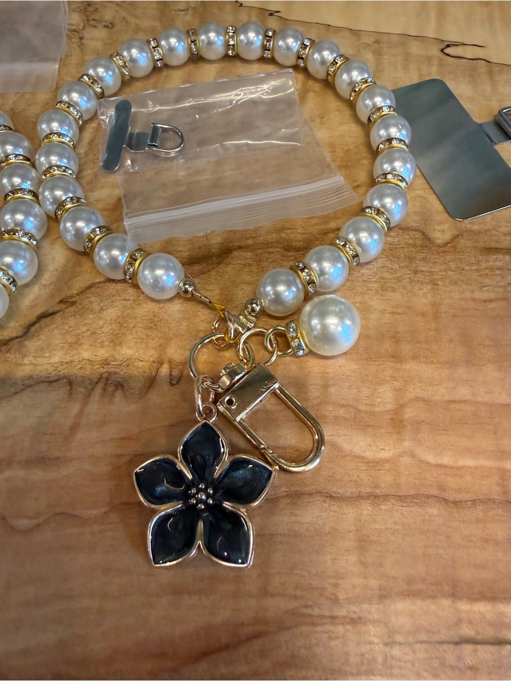 Pearl Beaded Wristlet Phone Charm with Flower Pendant - Pink, White, Black - Picture 4 of 4